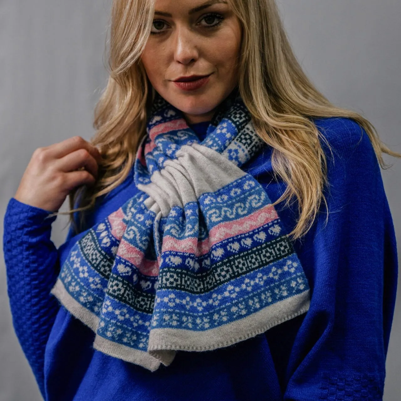 Winter Pull Through Scarf Nordic Blue